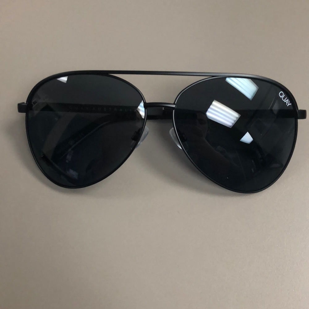Quay Australia Vivienne sunglasses